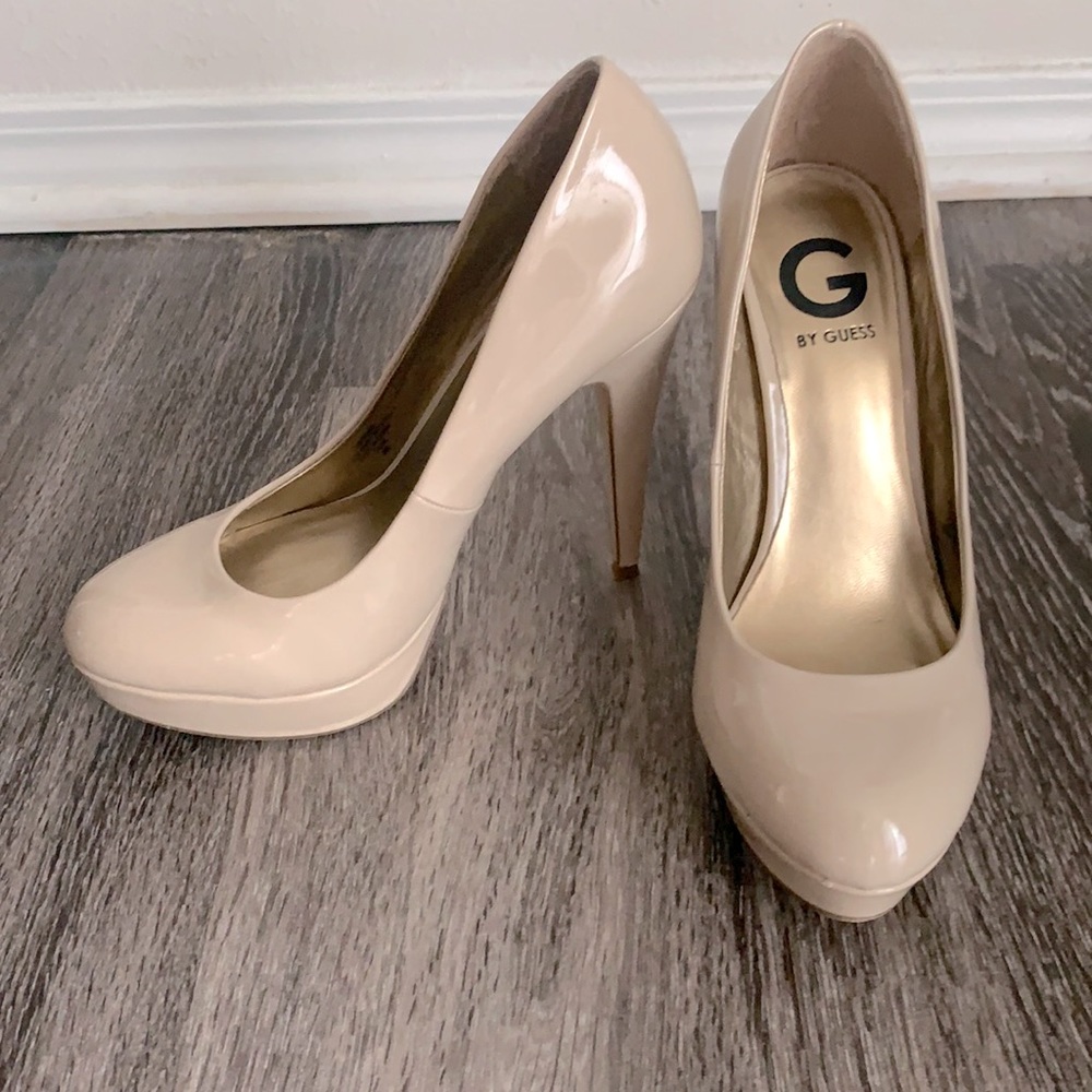 Guess Nude Platform Pump
